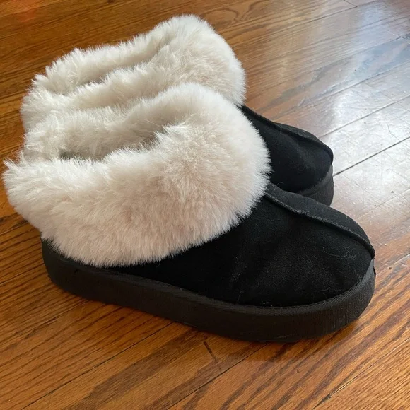 Fuzzy Winter Platform Slippers - Picture 3 of 6